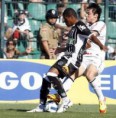 Corinthians vence o Figueirense e fica a um empate do título 